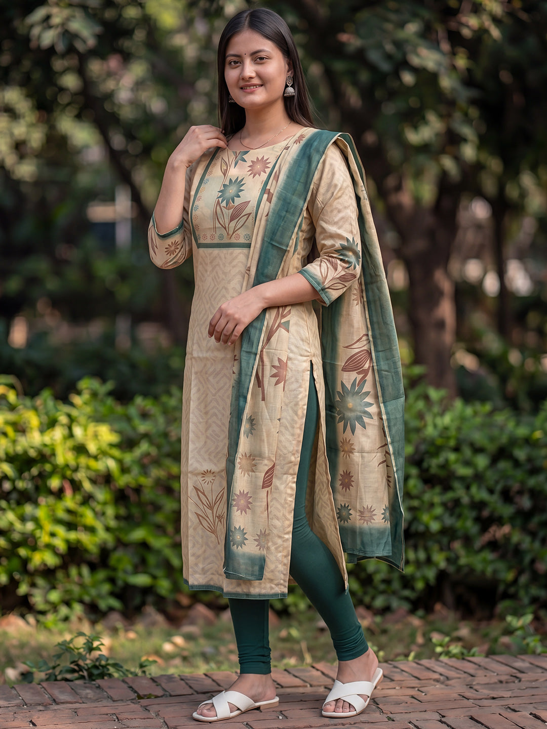 Cream Jamdani Cotton Straight Fit Festive Kurta And Dupatta