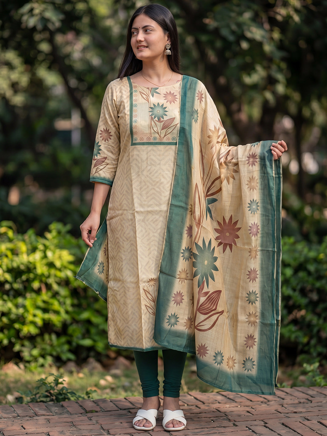 Cream Jamdani Cotton Straight Fit Festive Kurta And Dupatta