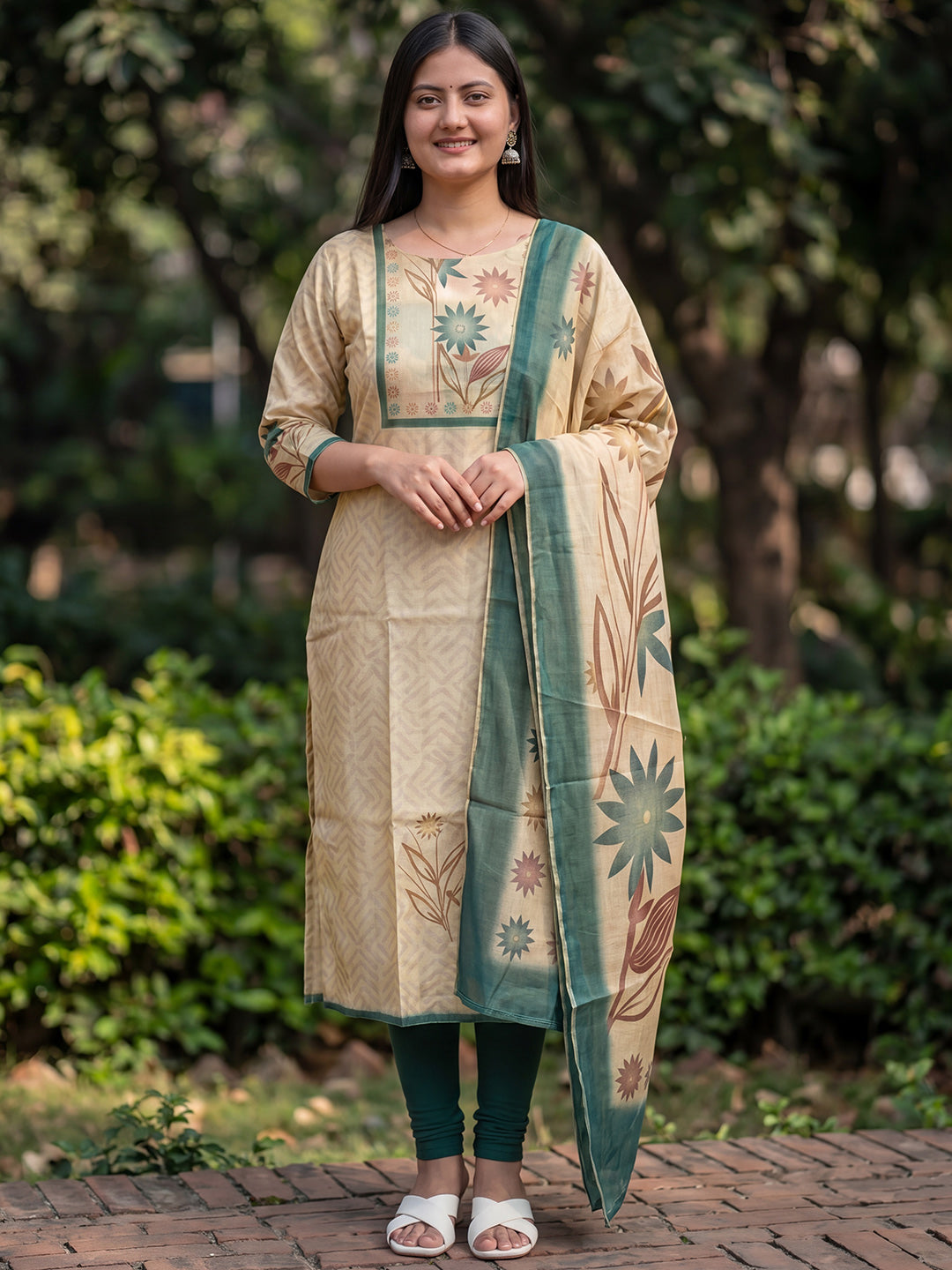 Cream Jamdani Cotton Straight Fit Festive Kurta And Dupatta