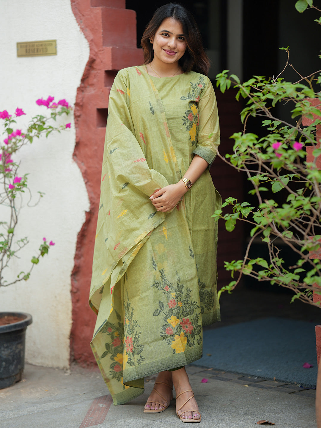 Color_ Mehndi Green