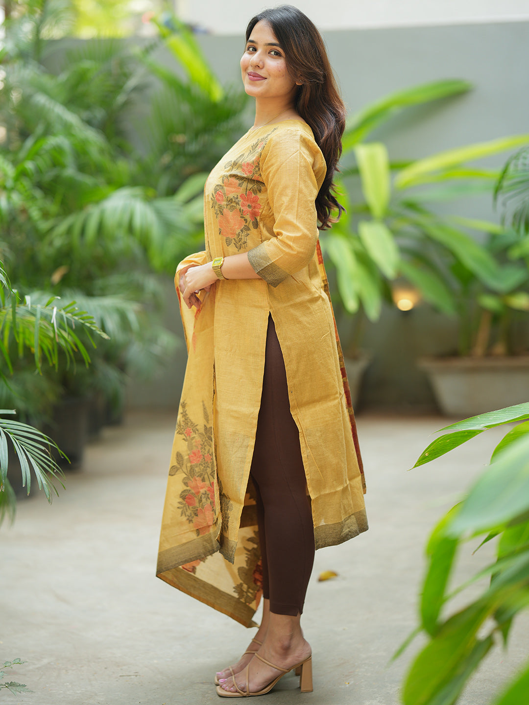 Color_ mustard yellow