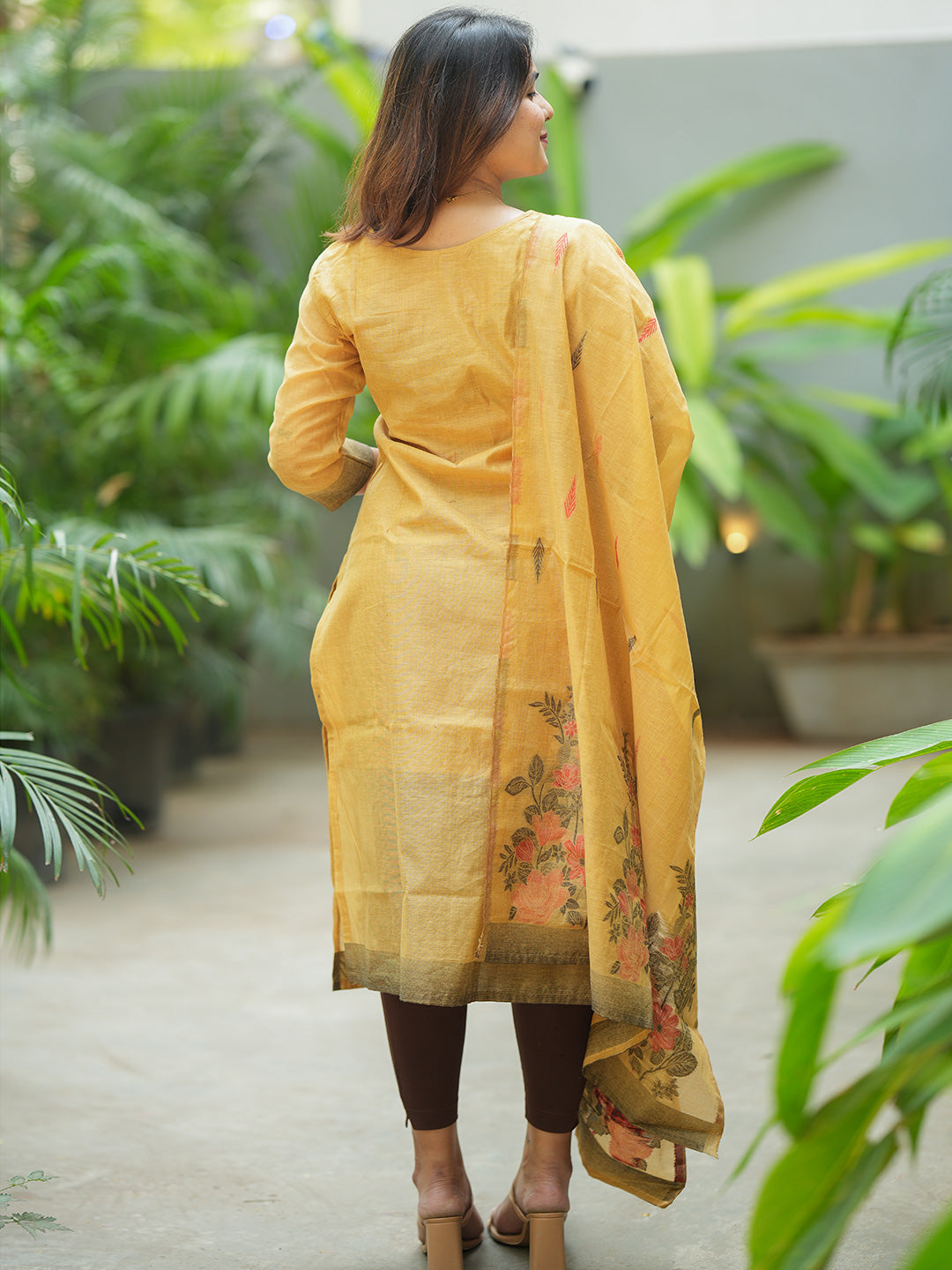 Color_ mustard yellow